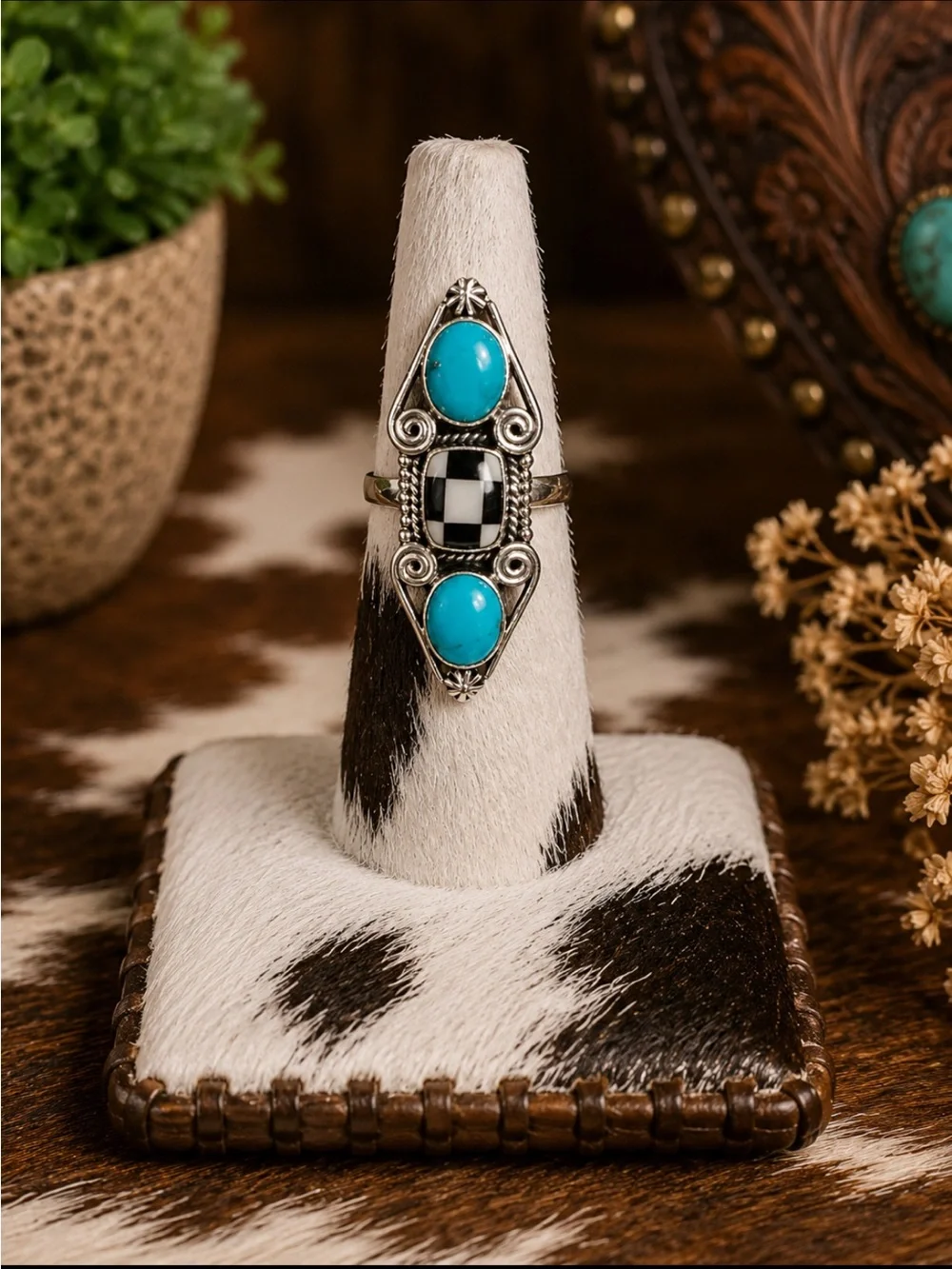 Genuine Turquoise & Black Inlay Southwestern Statement Ring Size 6